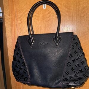 Louis Vuitton Black Monogram Handbag